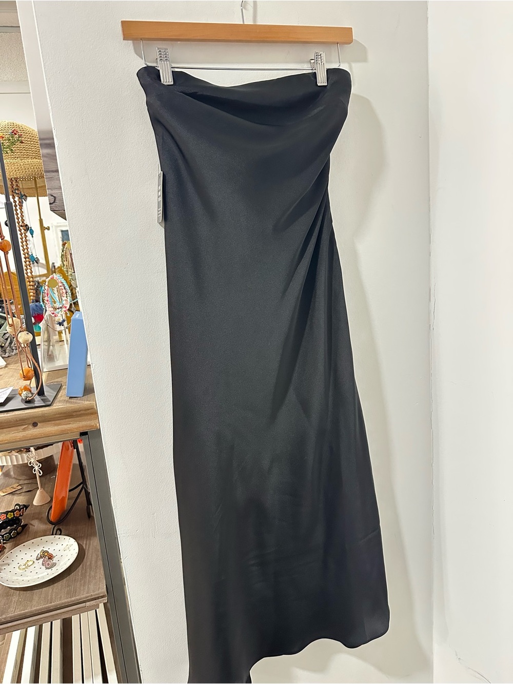 NWT Express Black Satin Strapless Midi Dress XS slightly Draped Side $78 - Picture 2 of 7